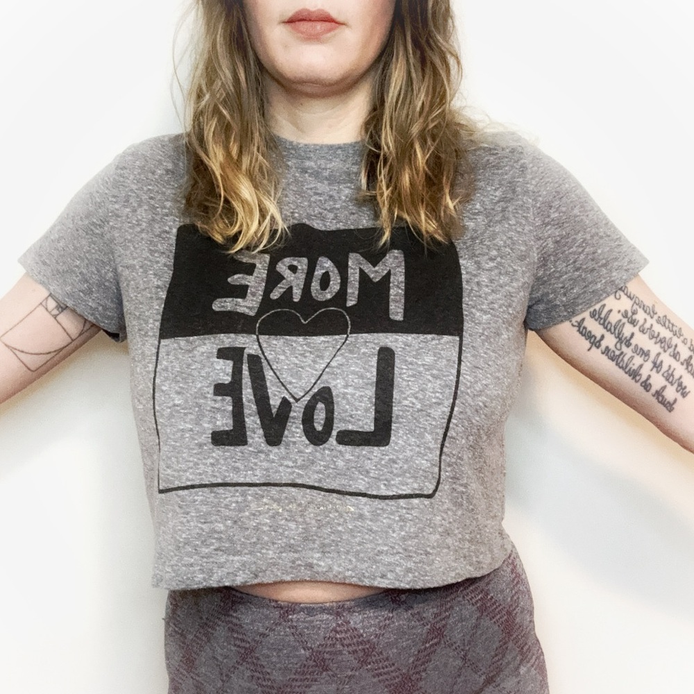 SPIRITUALL GANGSTER “More Love” Cropped Tee
